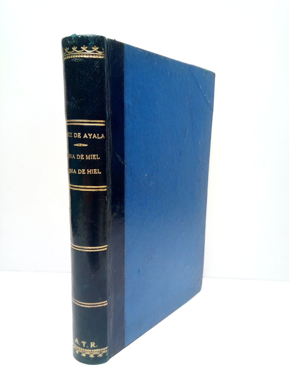 Luna de miel, luna de hiel. (Novela)