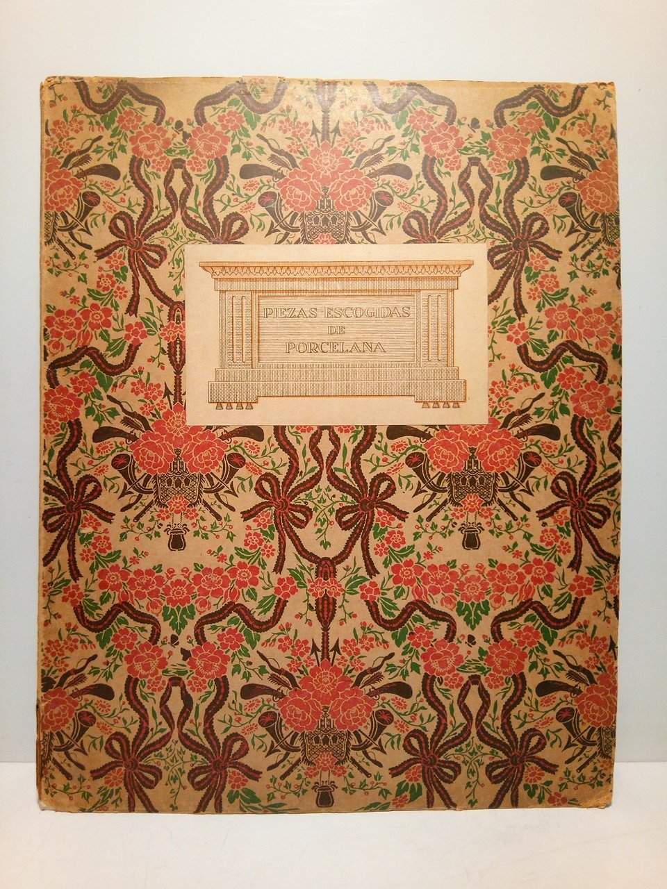 Piezas escogidas de porcelana procedentes de la colección de los … | Immagine principale