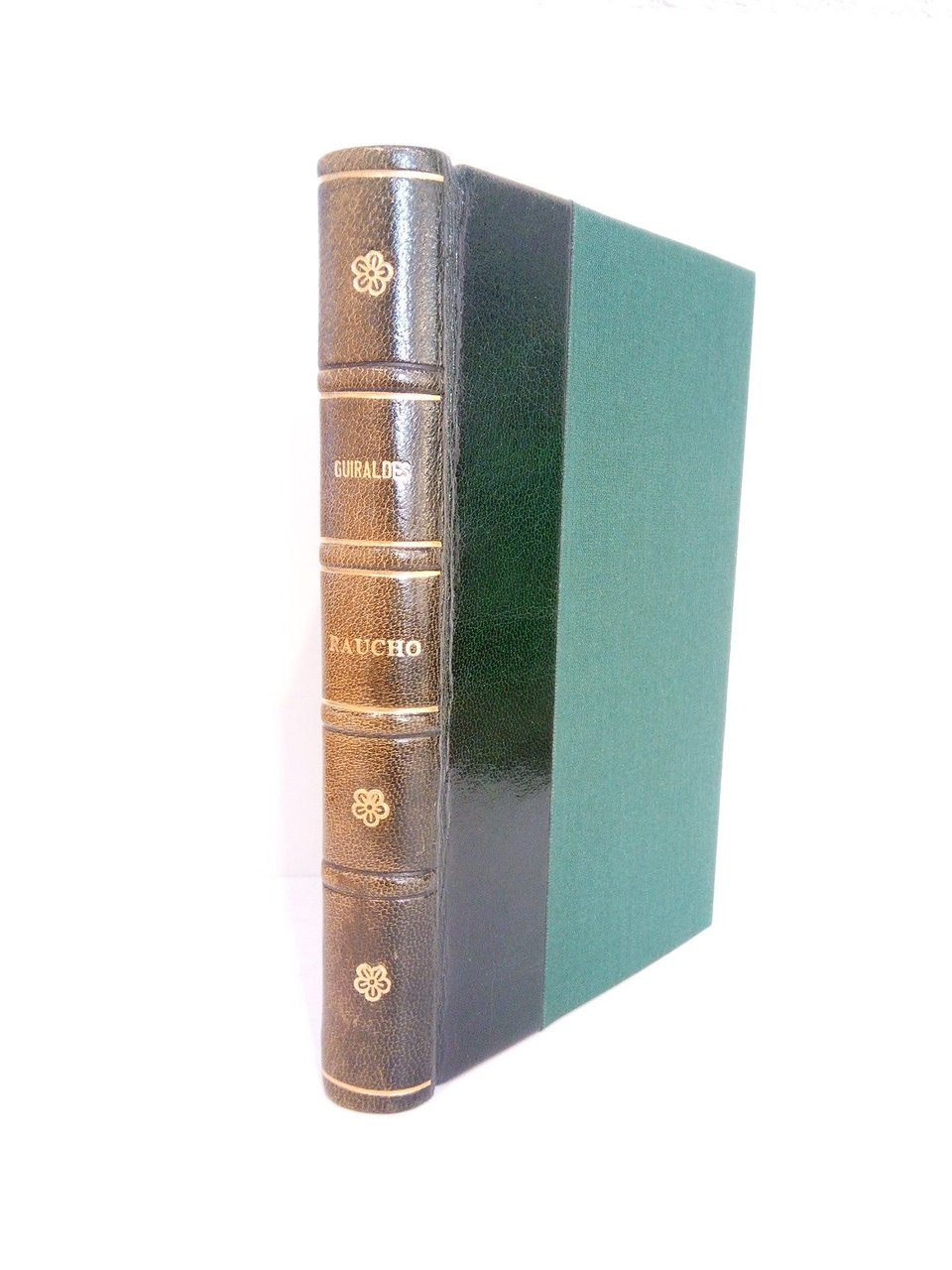 RAUCHO: Momentos de una juventud contemporanea