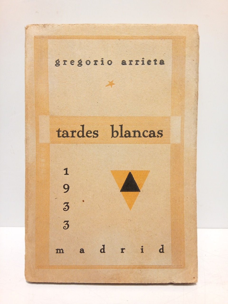 Tardes blancas / Prólogo de E. Salazar y Chapela