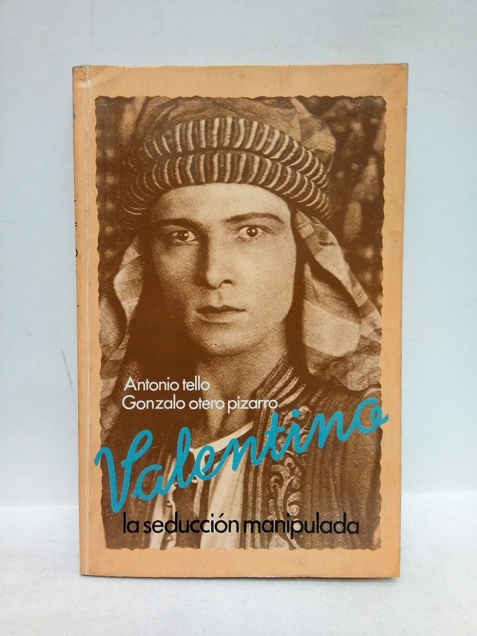 Valentino: La seducción manipulada