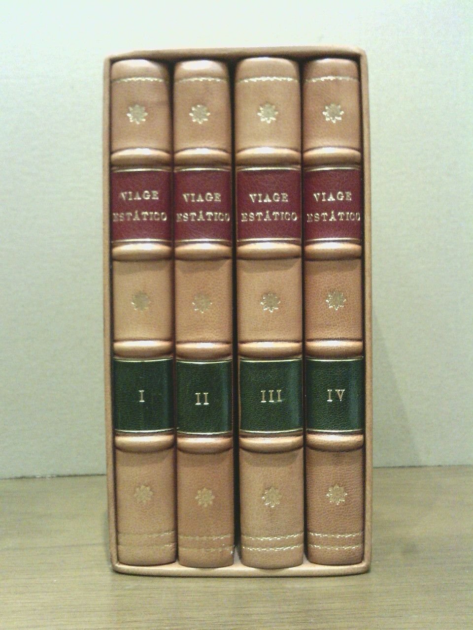 Viage estático al mundo planetario, en que se observan el … | Immagine principale