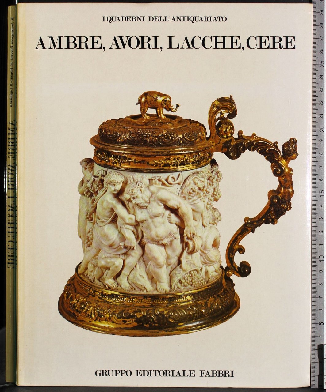 Ambre, avori, lacche, cere | Immagine principale