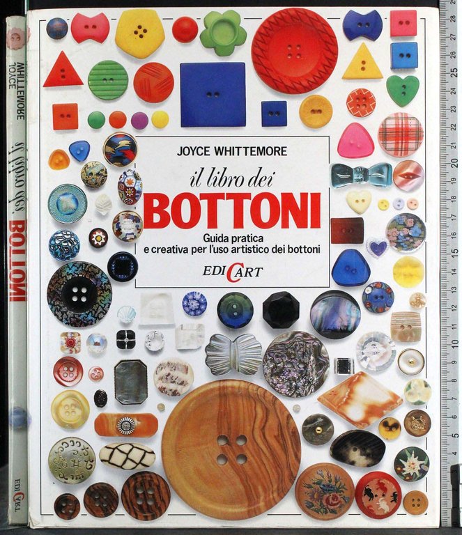 Il libro dei bottoni | Immagine Gallery 2
