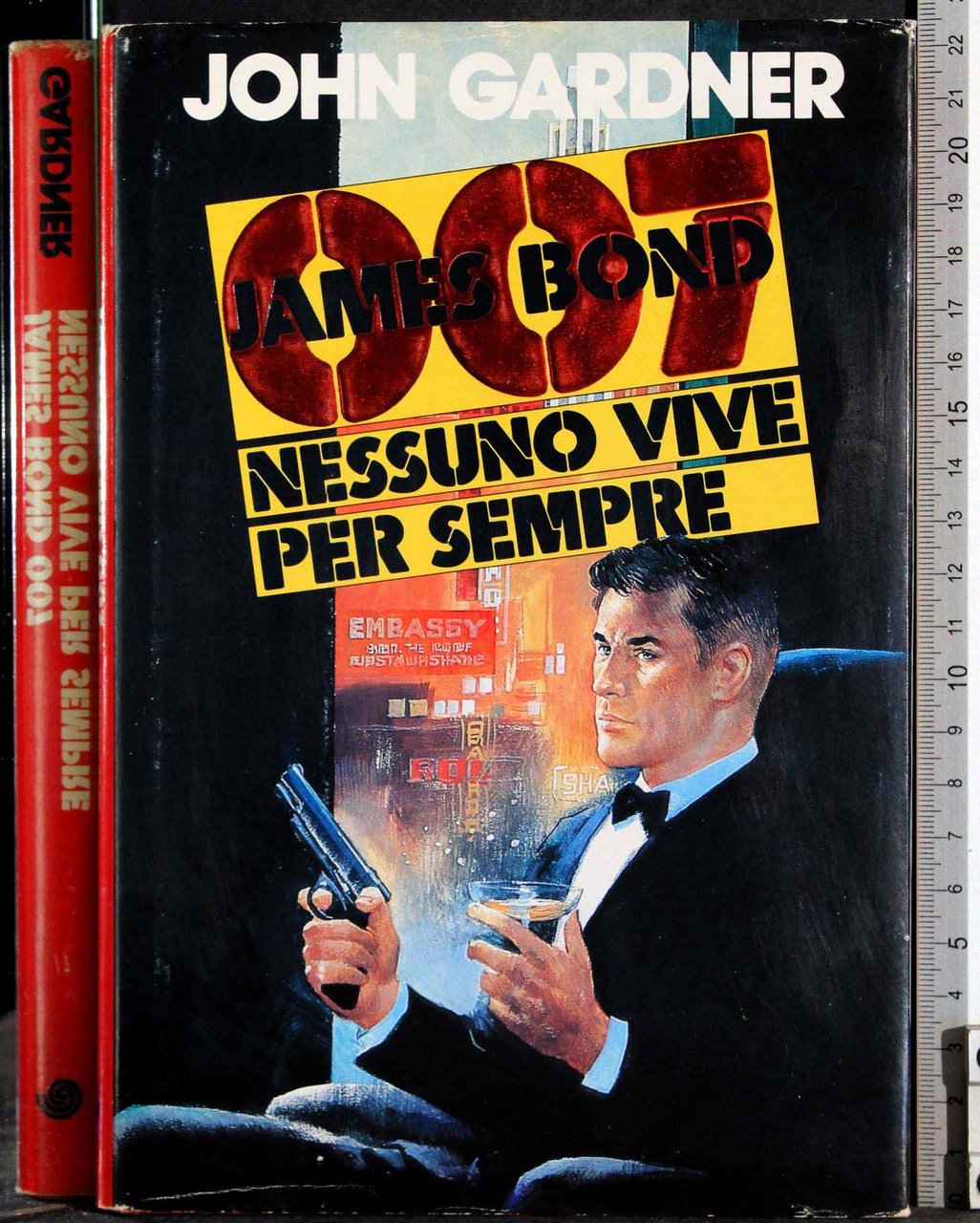 James Bond 007. Nessuno vive per sempre | Immagine principale