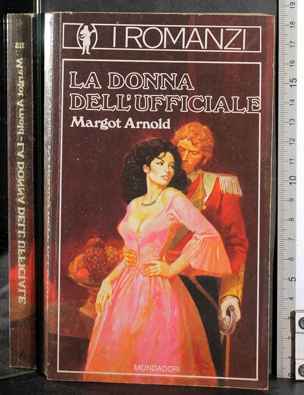 La donna dell'ufficiale | Immagine principale