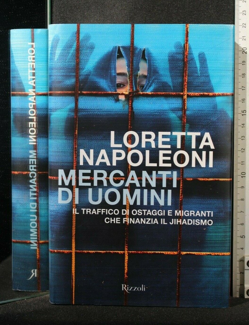 MERCANTI DI UOMINI | Immagine principale