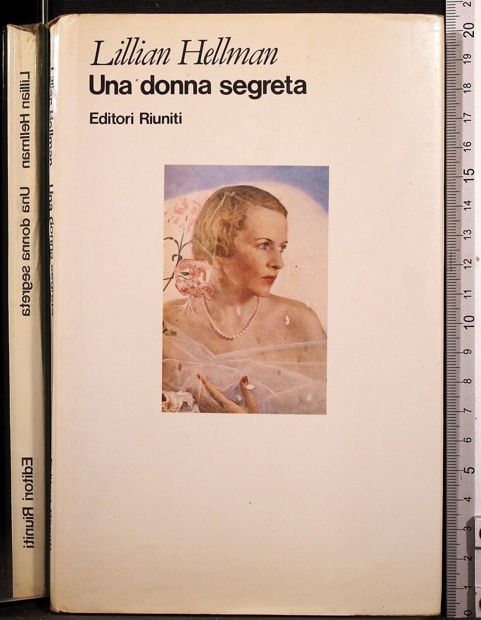 Una donna segreta | Immagine principale