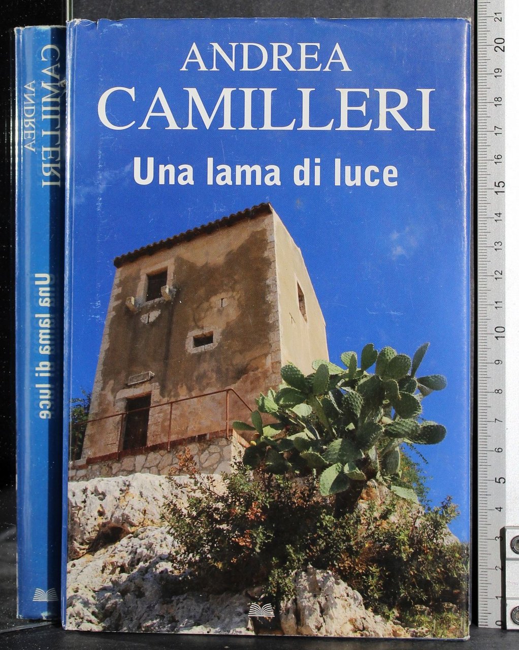 Una lama di luce | Immagine principale