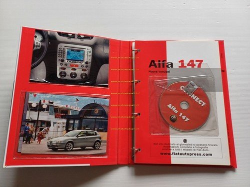 Alfa Romeo 147 presentazione modelli 2001 cartella stampa originale