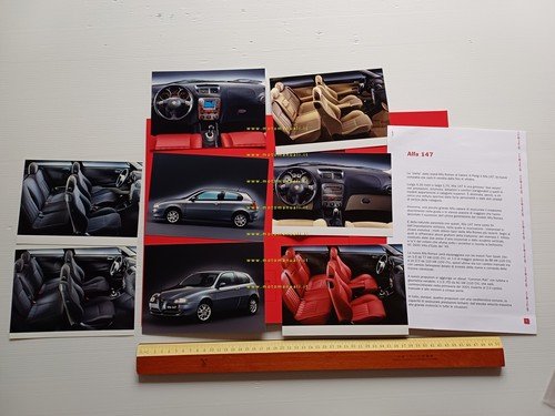 Alfa Romeo 147 Salone Internazionale dell'Auto Paris 2000 cartella stampa