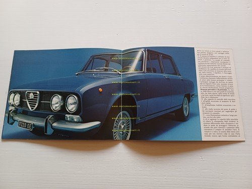 Alfa Romeo 2000 Berlina 1971 depliant italiano originale