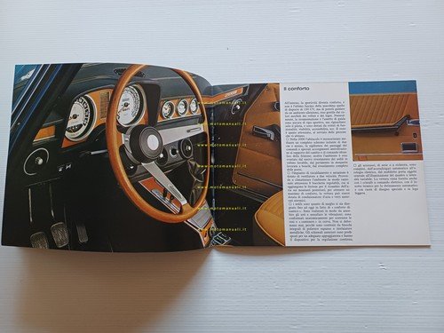 Alfa Romeo 2000 Berlina 1971 depliant italiano originale