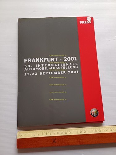 Alfa Romeo Salone Internazionale Auto Frankfurt 2001 cartella stampa originale