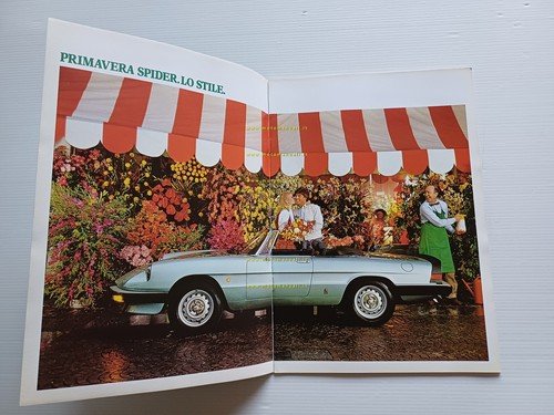 Alfa Romeo Spider 1.6 - 2.0 modelli 1985 depliant italiano …