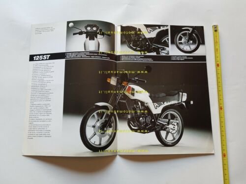 Aprilia 125 ST 1982 depliant originale moto ITALIANO