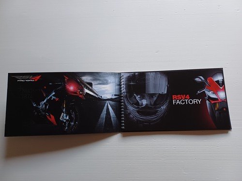 Aprilia presentazione RSV4 Factory modello 2009 cartella stampa originale