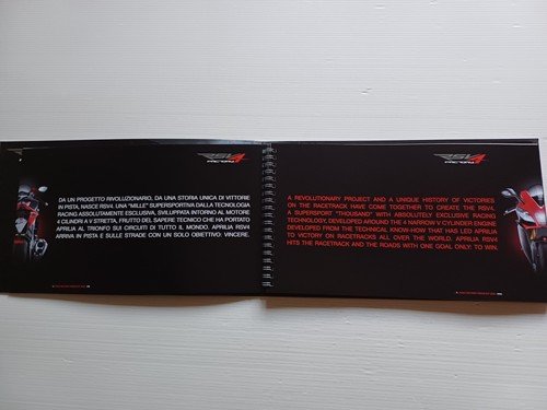 Aprilia presentazione RSV4 Factory modello 2009 cartella stampa originale