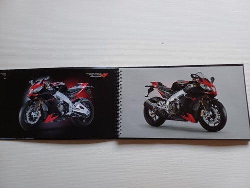 Aprilia presentazione RSV4 Factory modello 2009 cartella stampa originale