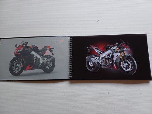 Aprilia presentazione RSV4 Factory modello 2009 cartella stampa originale