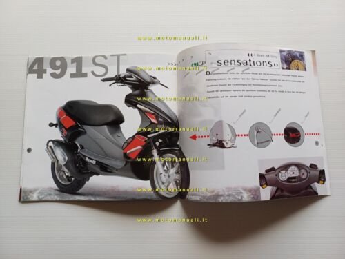 Benelli produzione scooter modelli 2001 depliant testo tedesco originale