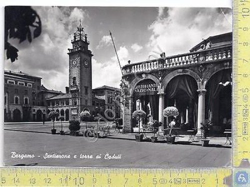 Bergamo - Sentierone e Torre ai caduti - 1954