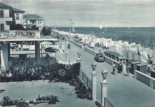 Cartolina - Bellaria lungomare Spiaggia animata
