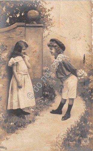 Cartolina - Innamorati Bambina e bambino con fiori 1902 VG | Immagine principale