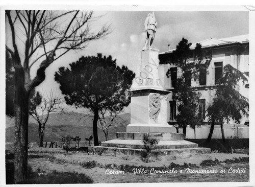 Cartolina - Postcard - Cerami - Villa Comunale - Monumento … | Immagine principale