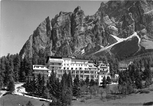 Cartolina - Postcard - Cortina - Istituto Elioterapico Codivilla e … | Immagine principale