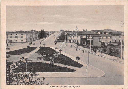 Cartolina - Postcard - Faenza - Piazza Sercognani - anni …