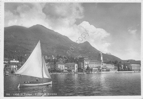 Cartolina - Postcard - Gardone Riviera - Lago di Garda …