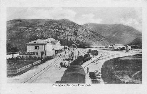 Cartolina - Postcard - Gorizia - Stazione ferroviaria - anni … | Immagine principale
