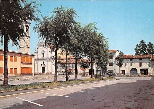 Cartolina - Postcard - Gorlago - Piazza Chiesa - 1997