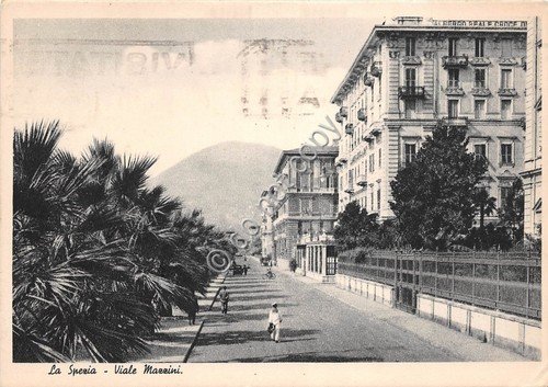 Cartolina - Postcard - La Spezia Viale Mazzini Animata marinaio … | Immagine principale