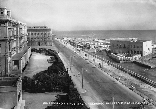 Cartolina - Postcard - Livorno - Viale Italia - Albergo …