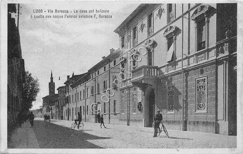 Cartolina - Postcard - Lugo - Via Baracca - animata …