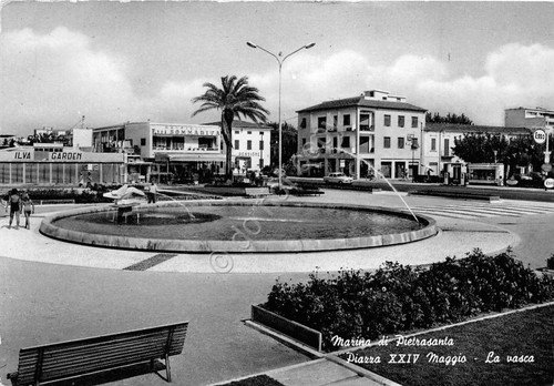 Cartolina - Postcard - Marina di Pietrasanta - Piazza XXIV … | Immagine principale