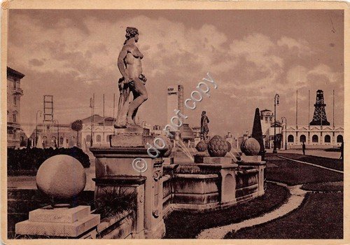 Cartolina - Postcard - Milano - Fontana Piazza G. Cesare …