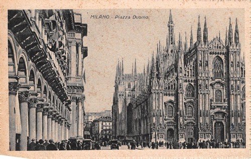 Cartolina - Postcard - Milano - Piazza Duomo - Auto …