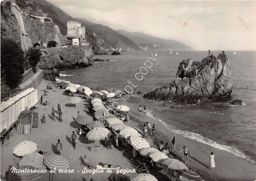 Cartolina - Postcard - Monterosso al Mare - Spiaggia- Scoglio …