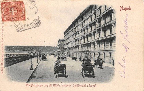 Cartolina - Postcard - Napoli - Via Partenope - Animata …
