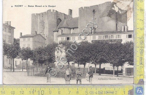 Cartolina - Postcard - Niort - Staue Ricard - animee … | Immagine principale