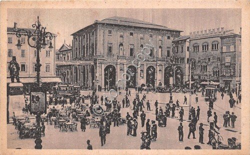 Cartolina - Postcard - Parma - Piazza Garibaldi - animata …