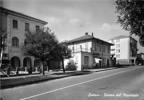 Cartolina - Postcard - Siziano - Piazza del Municipio - …