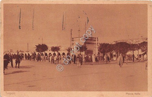 Cartolina - Postcard - Tripoli - Piazza Italia - animata …