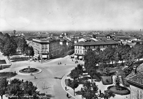 Cartolina - Postcard - Voghera - Piazza Meardi - 1958