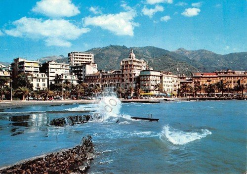 Cartolina - Rapallo - Lungomare - Timbro Madonna nella filatelia …