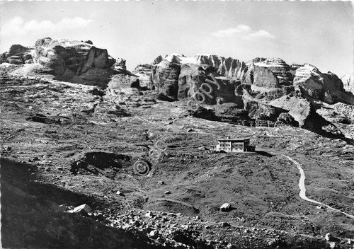 Cartolina - Rifugio Medaglia d'Oro Graffer con Dolomiti di Brenta … | Immagine principale