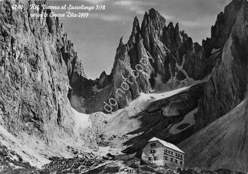 Cartolina - Rifugio Vicenza al Sassolungo verso Cinque Dita 1956